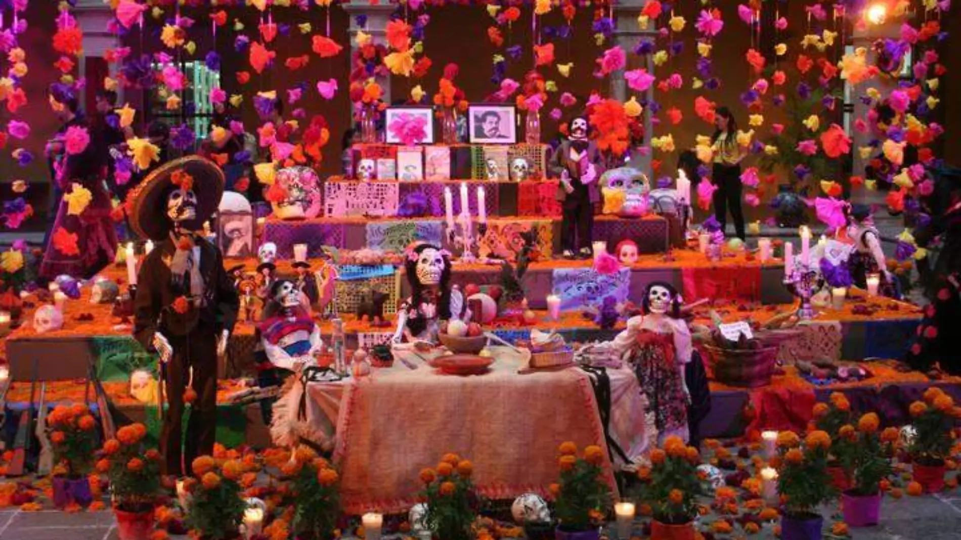 Niveles de Altar de Muertos